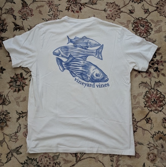 Vineyard Vines Other - Medium Vineyard Vines Tee
